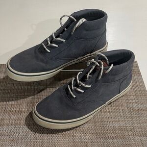 Sperry gray suede chukka boot-style sneakers. Men 10. Excellent condition. Nice!